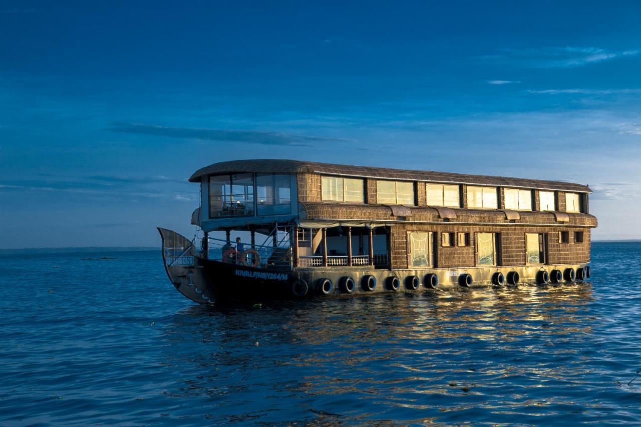 Отель Harmony Houseboats Alappuzha Экстерьер фото