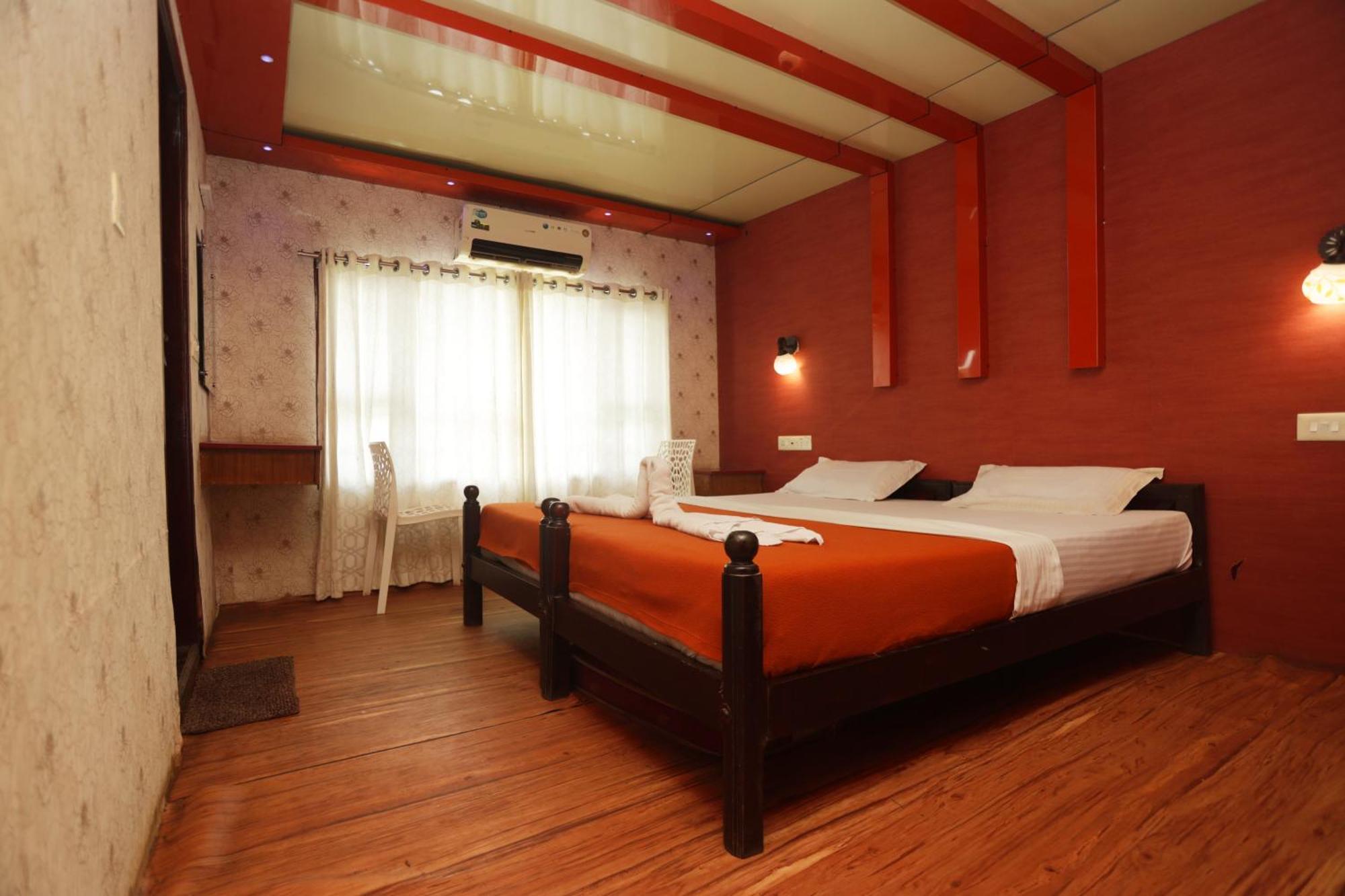 Отель Harmony Houseboats Alappuzha Экстерьер фото